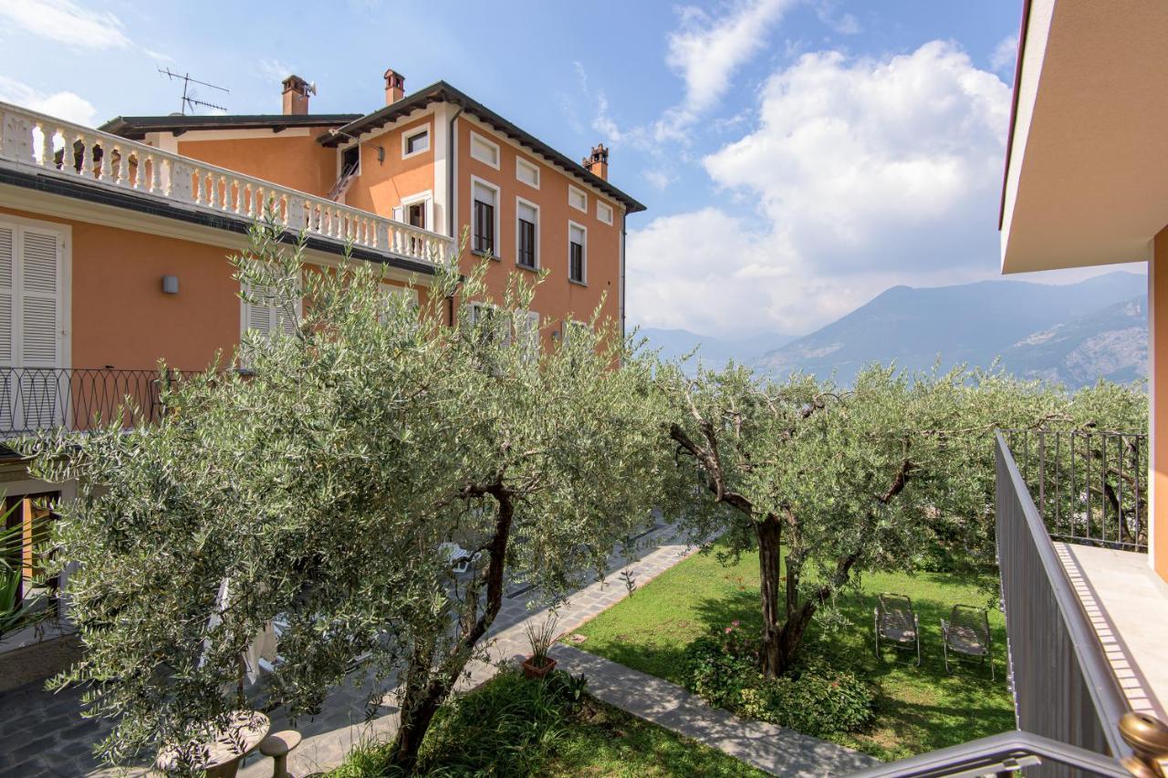 In Riva Al Lago Di Iseo Dependance Primo Piano Marone Exterior photo