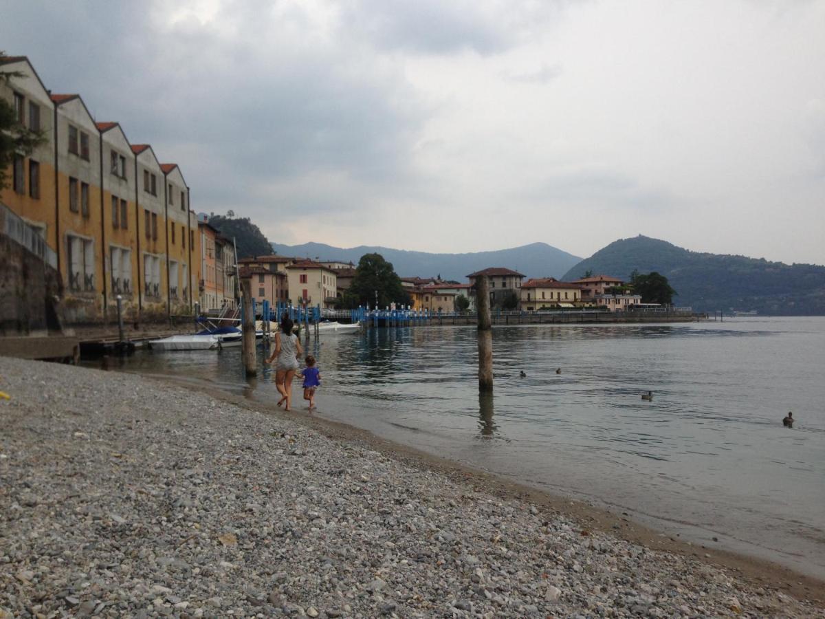 In Riva Al Lago Di Iseo Dependance Primo Piano Marone Exterior photo
